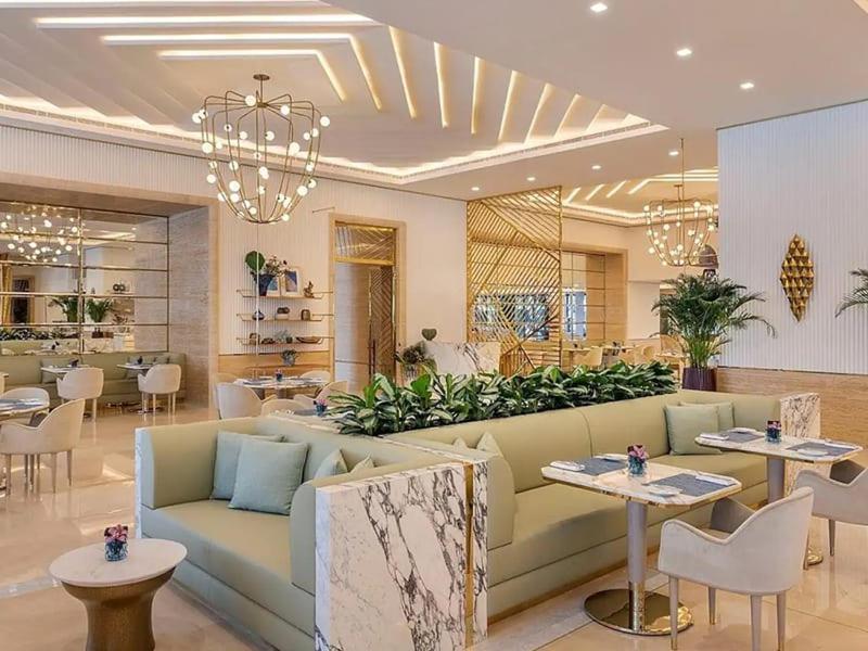 In The Palm Tower 5 Star Facilities Apartment Dubai