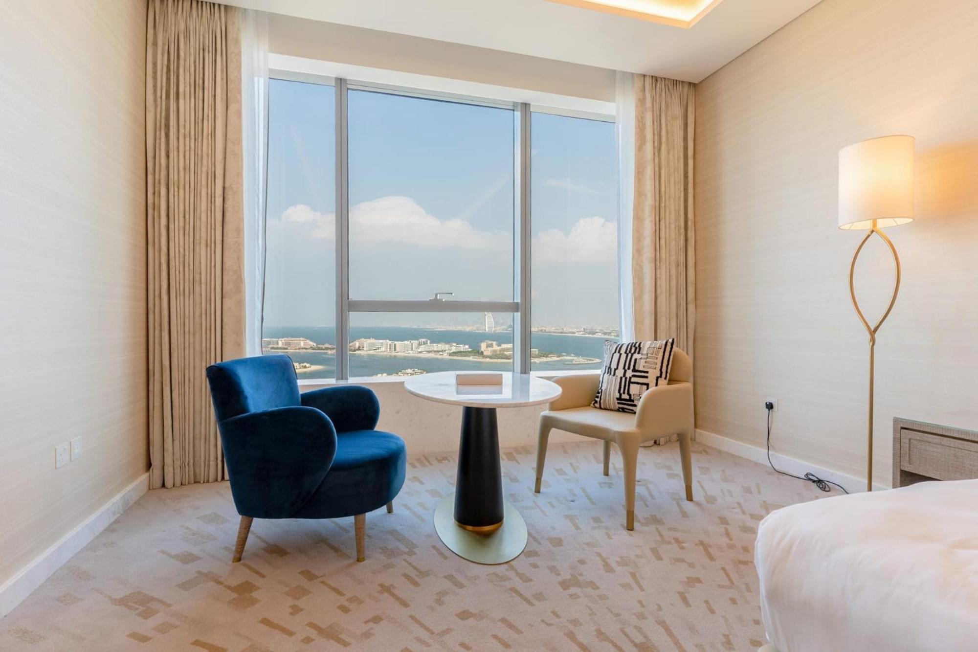 Apartment In The Palm Tower 5 Star Facilities Dubai