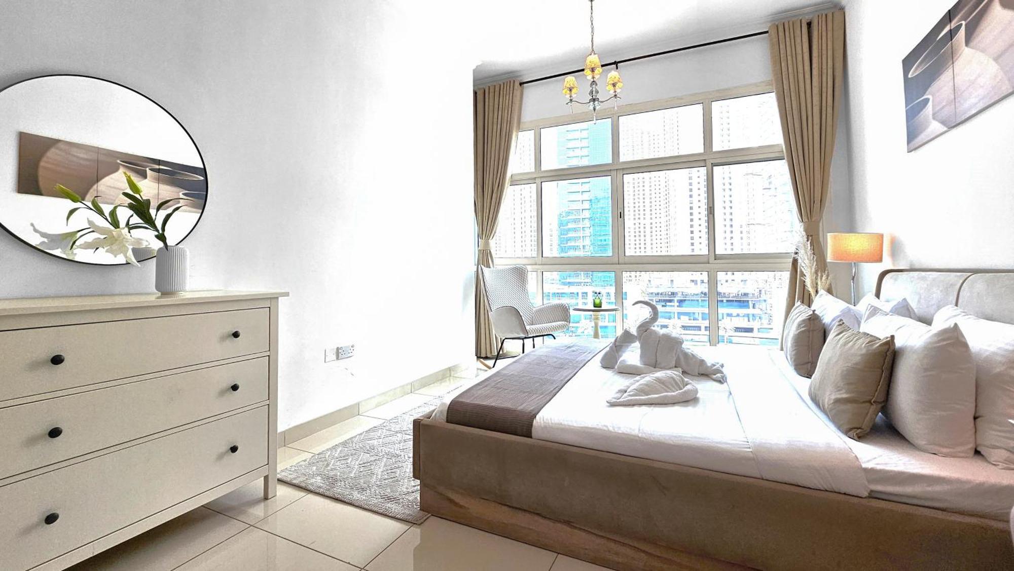 Serene 1br With Stunning Marina Views In Marina - The Atlantic Apartment Dubai