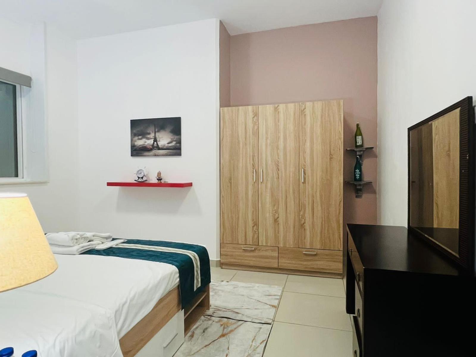 Sky Nest Homes 1 Bedroom Marina 2903 *