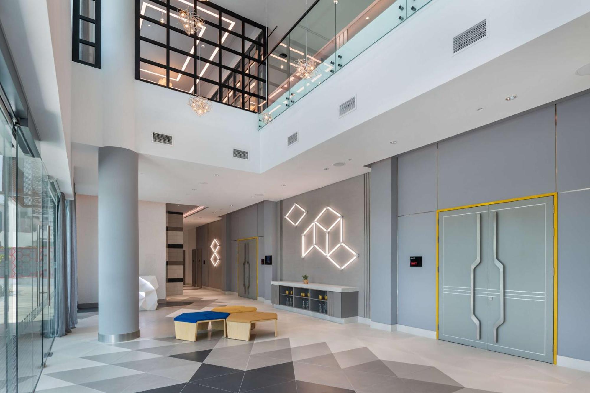 Radisson Red Silicon Oasis 4* Dubai