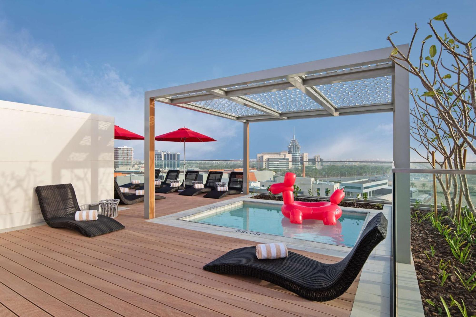 Radisson Red Silicon Oasis