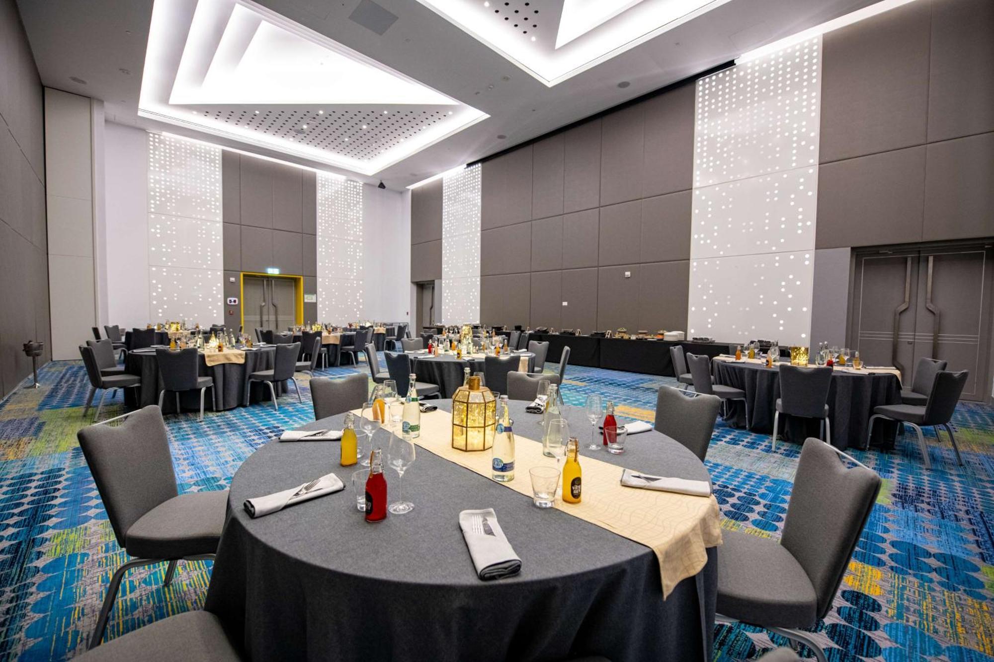 Radisson Red Silicon Oasis Dubai