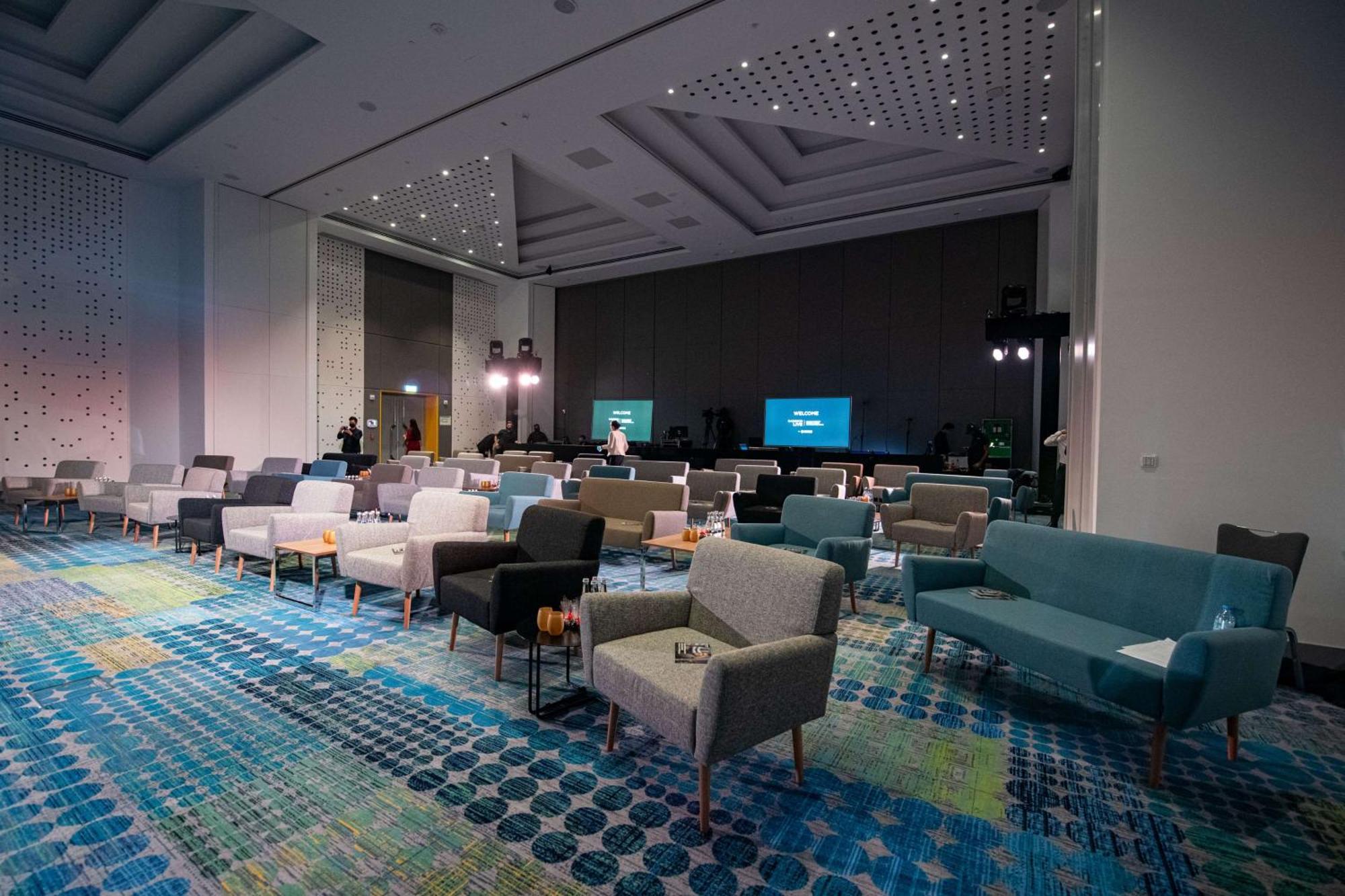 Radisson Red Silicon Oasis Hotel 4*