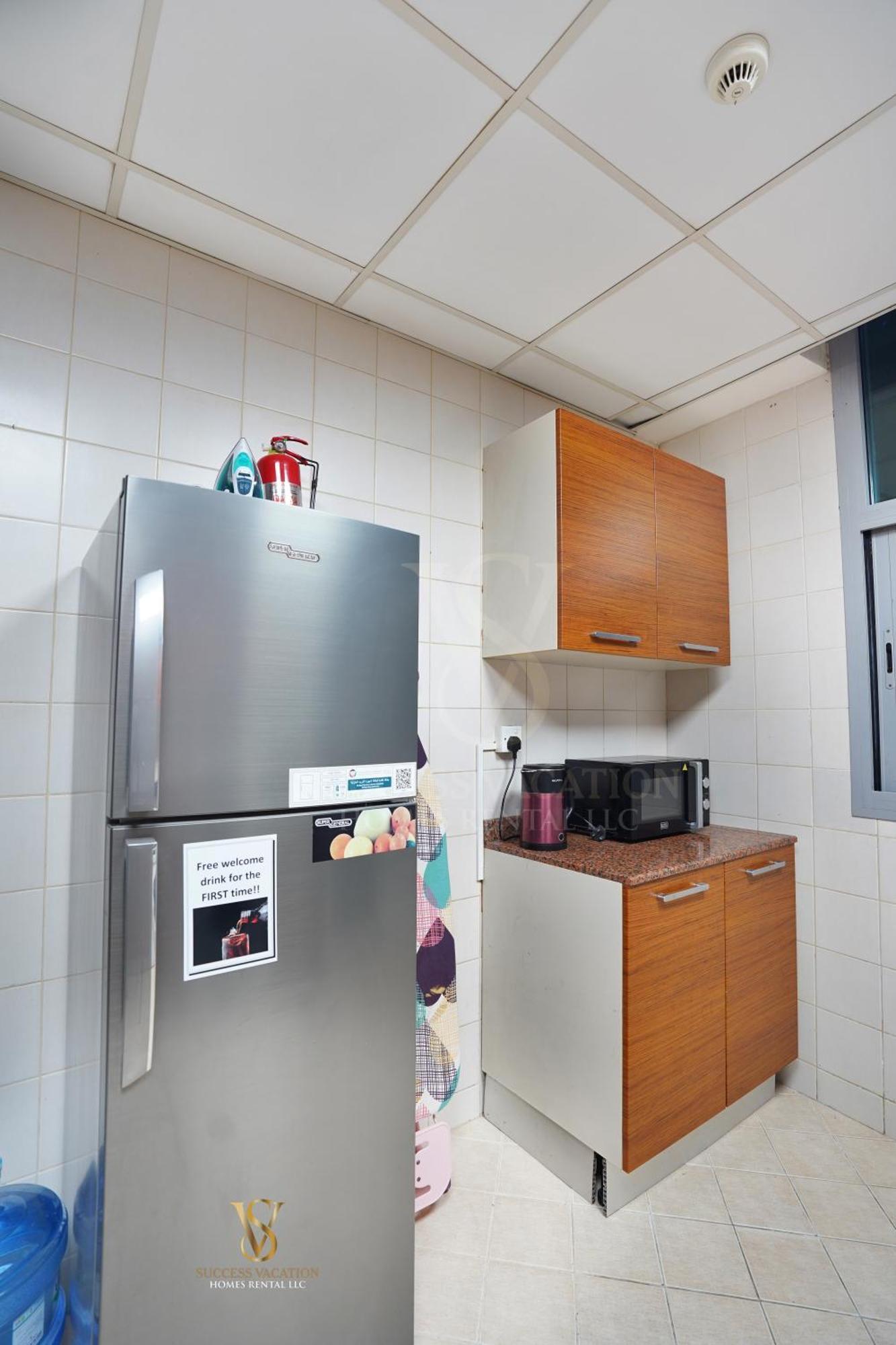 Daire Success Luxury - 5 Min Away Marina Corniche - Free Housekeeping Provided Everyday-24-7 Staff Available For Services *