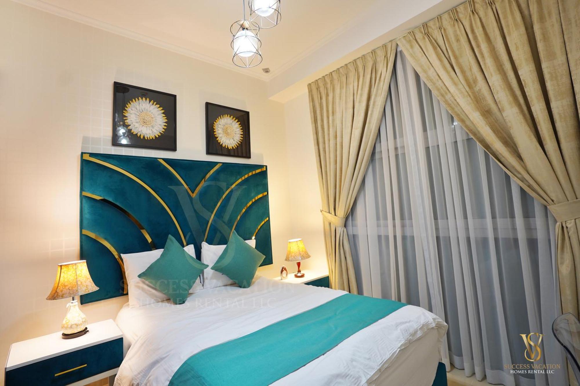 Daire Success Luxury - 5 Min Away Marina Corniche - Free Housekeeping Provided Everyday-24-7 Staff Available For Services *