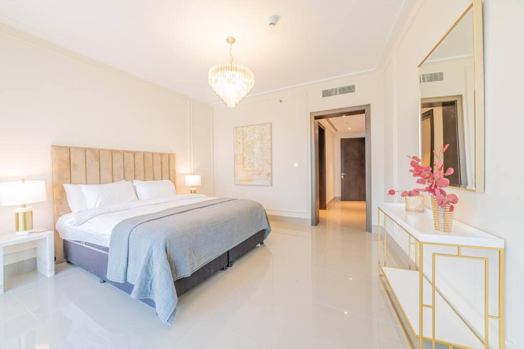 First Class 3br With Full Burj Khalifa And Fountain View Apartment