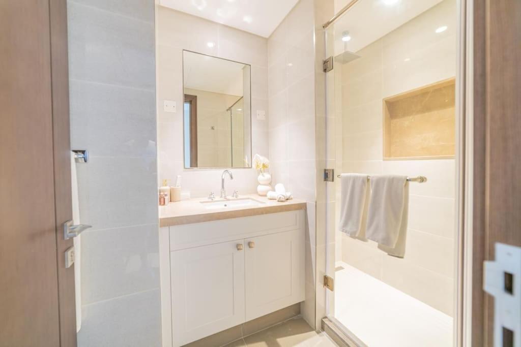 First Class 3br With Full Burj Khalifa And Fountain View *
