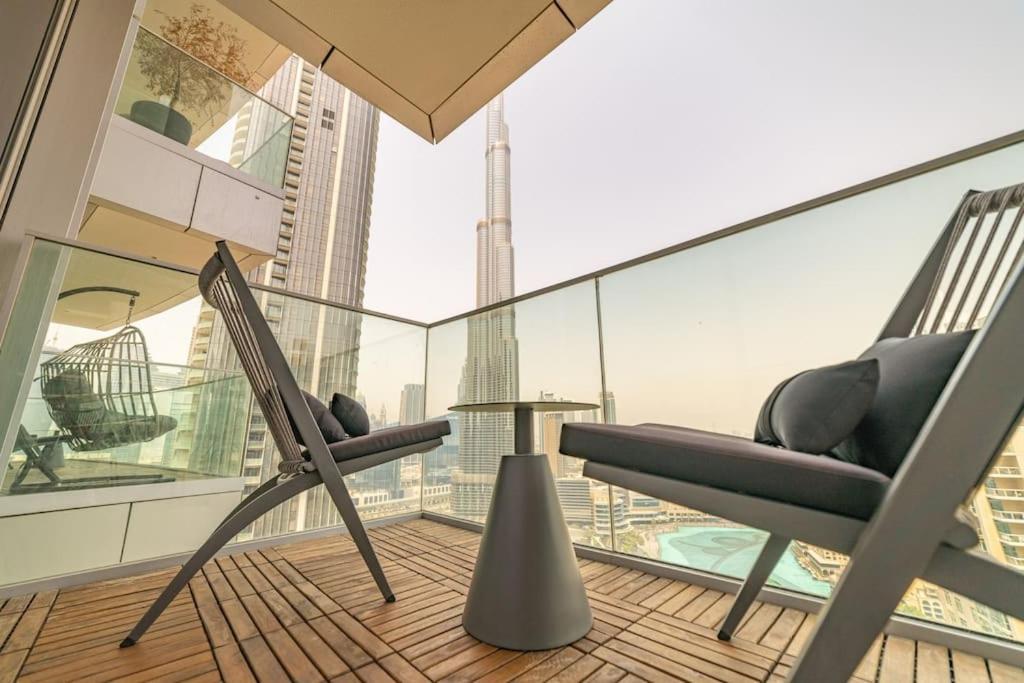 Apartment First Class 3br With Full Burj Khalifa And Fountain View Dubai