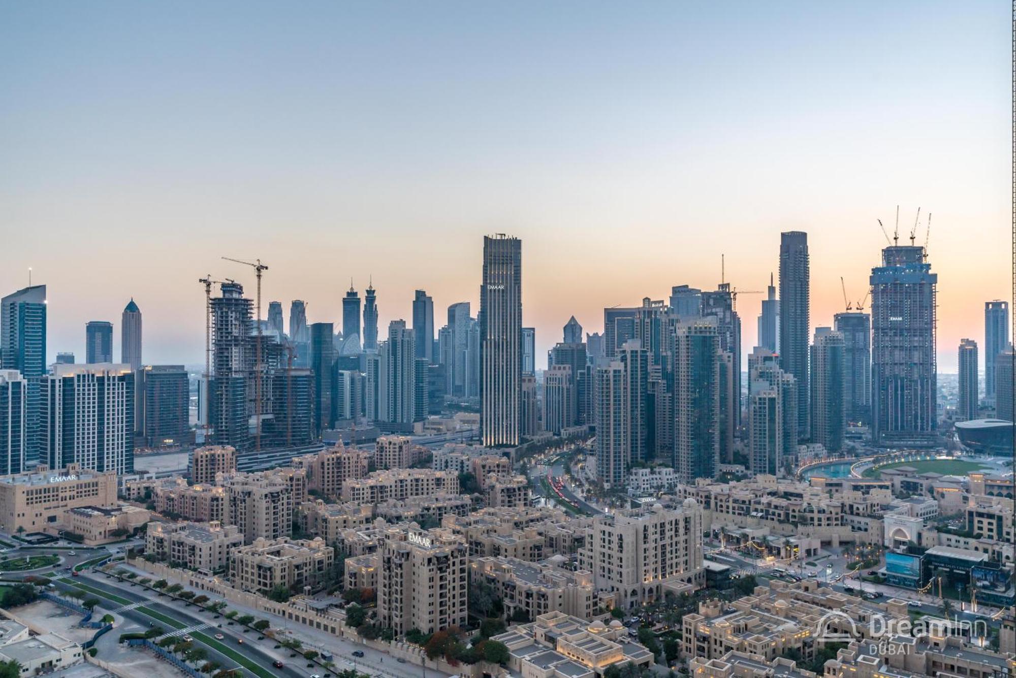 Dream - Burj Views * Dubai