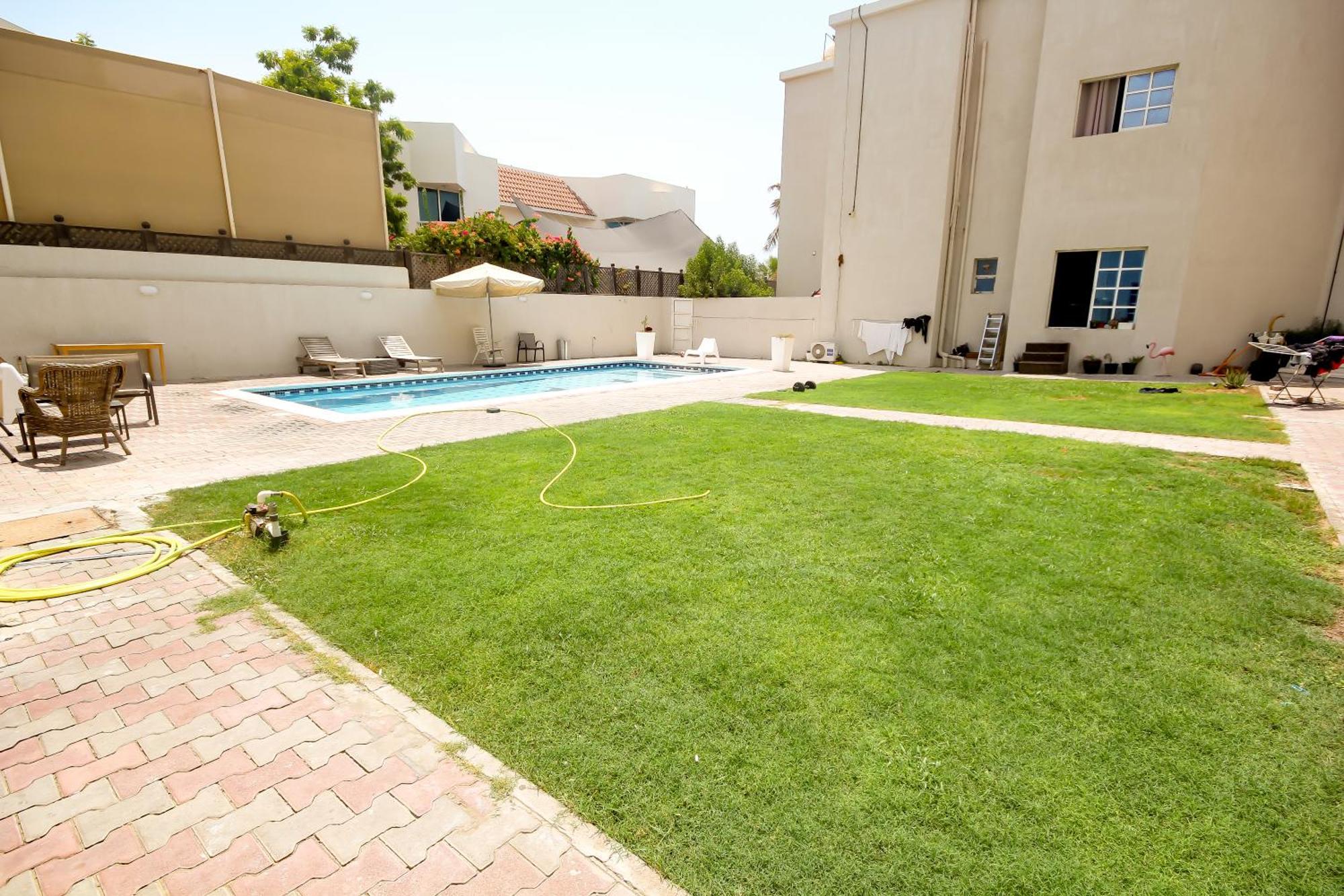 Relaxing Private In Compound Housing Near Burj Alarab 124 Homestay Dubai