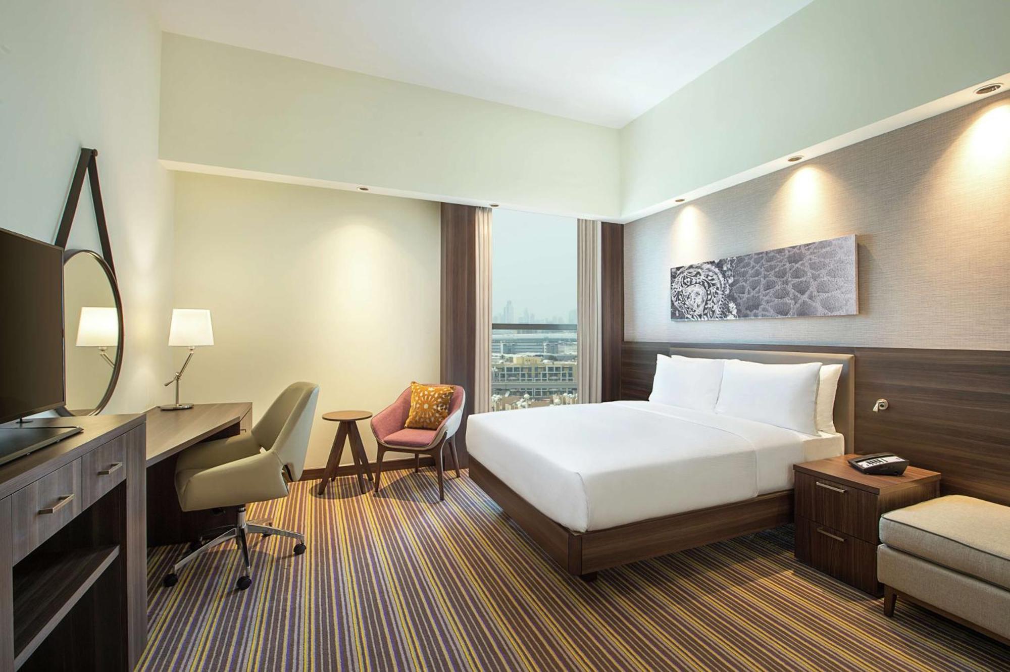 Otel Hampton By Hilton Airport 3*