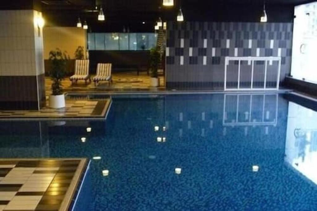 High Floor With Skyline & Burj Khalifa View 3 Bedroom Unit Marina