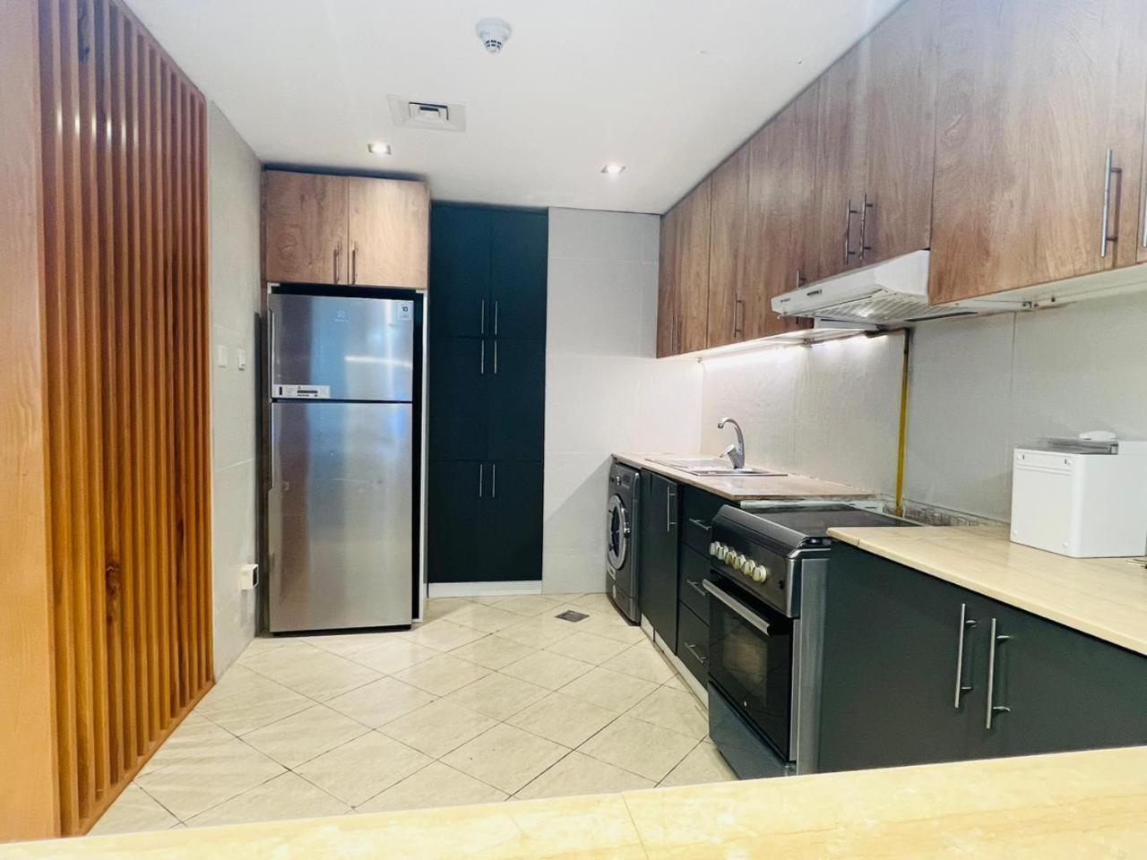 Apartment High Floor With Skyline & Burj Khalifa View 3 Bedroom Unit Marina *