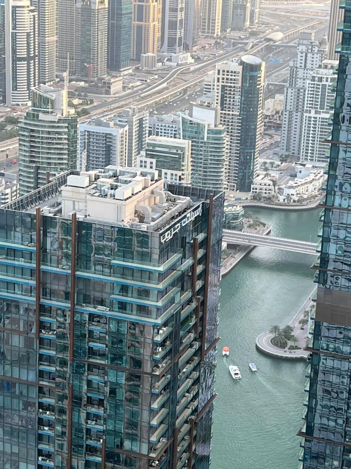 High Floor With Skyline & Burj Khalifa View 3 Bedroom Unit Marina *