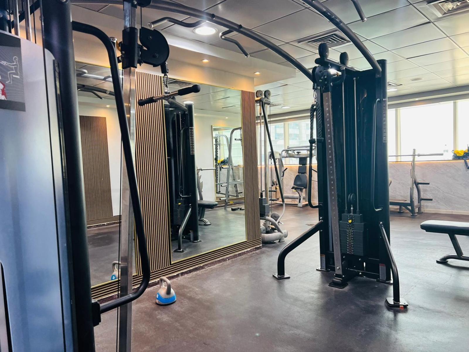 High Floor With Skyline & Burj Khalifa View 3 Bedroom Unit Marina Apartment *