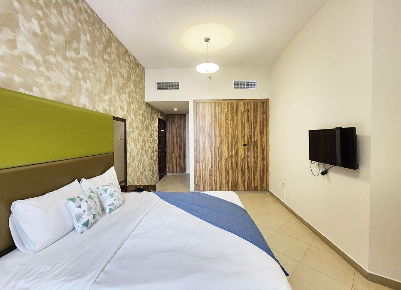 Rh- Modern Urban Oasis, Spacious 02rb Near Mall Of Emirates Daire