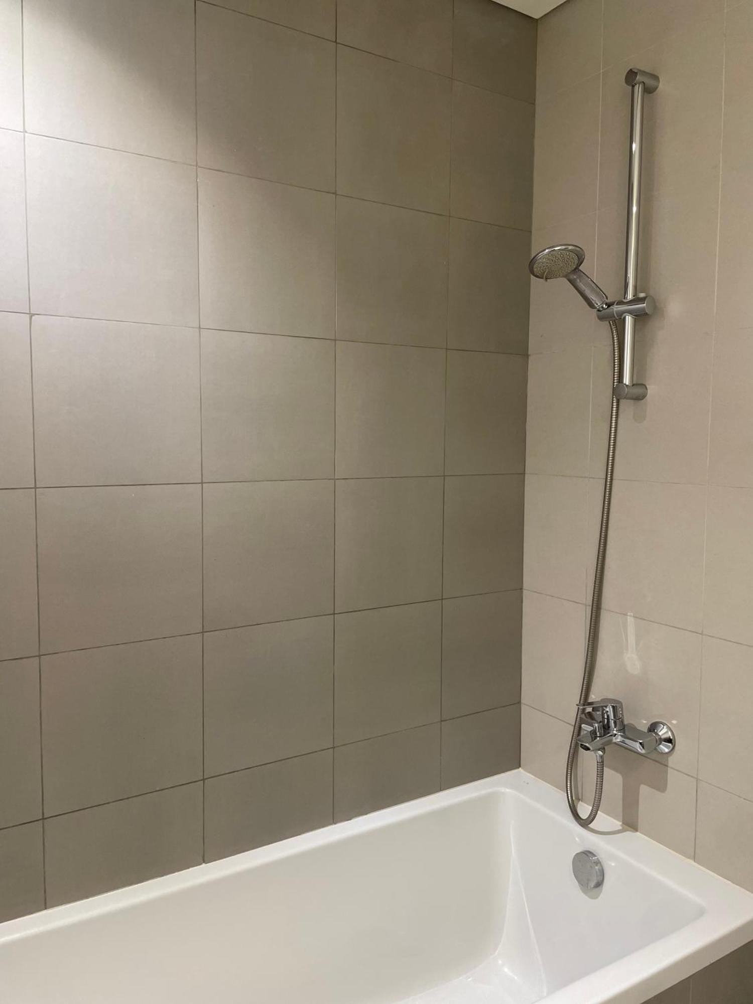 Emaar South - Two Bedroom With Pool And Golf Course View Dubai