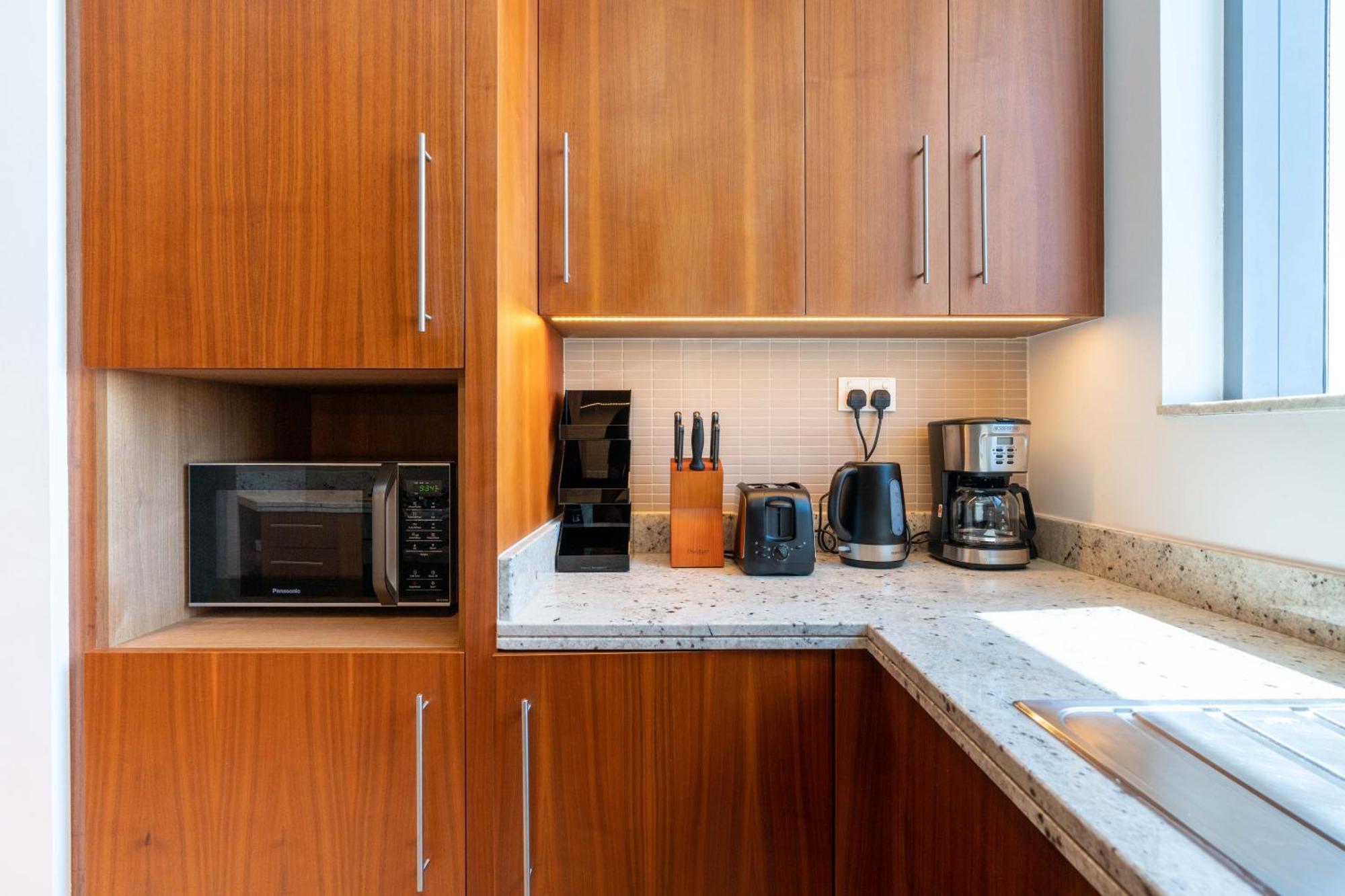 Lux Apt-burj View Opp. Dxb Mall Dubai