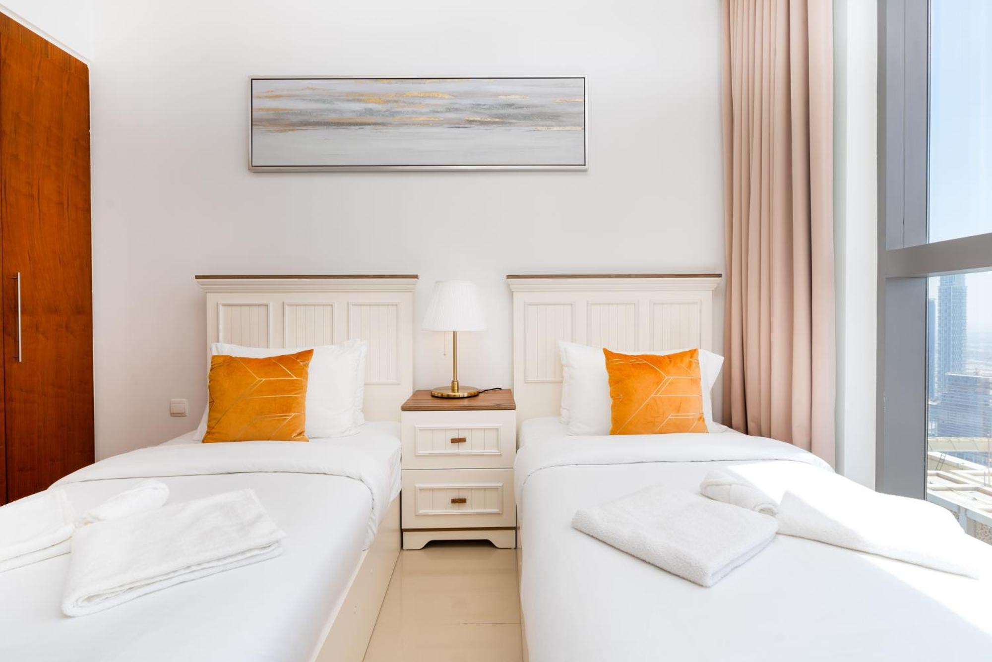 Lux Apt-burj View Opp. Dxb Mall Apartamento
