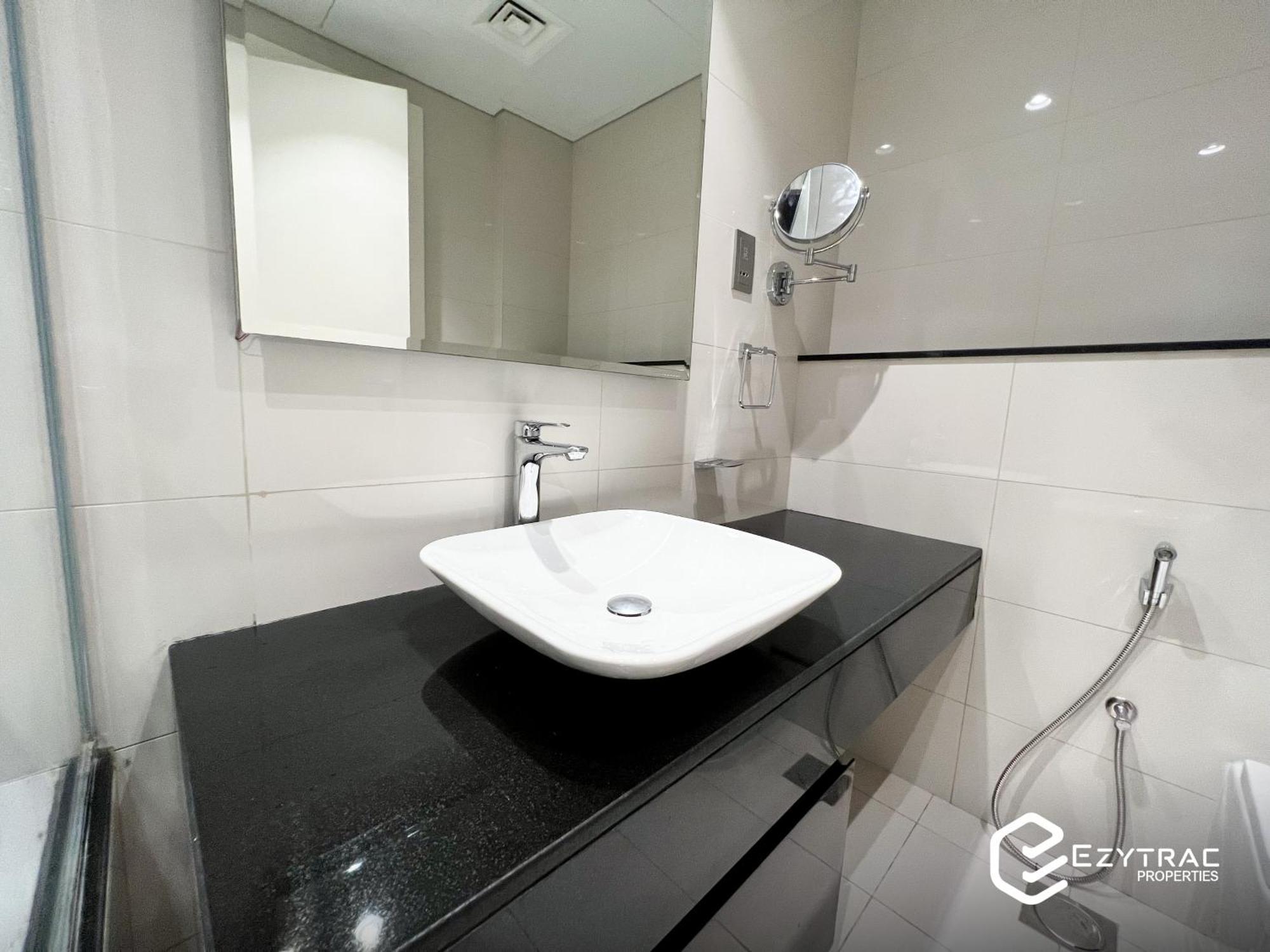 In Damac Majestine Business Bay - Ezytrac *