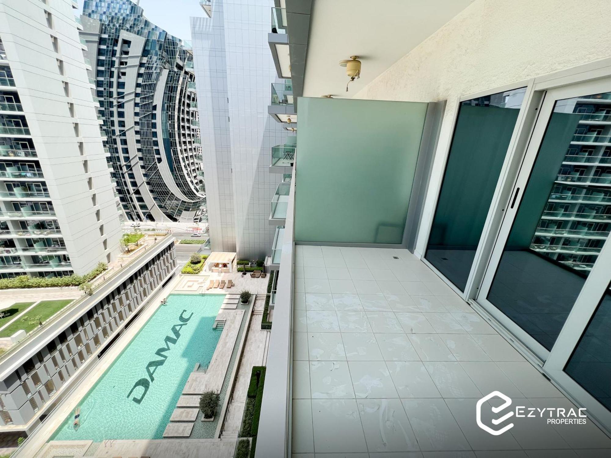 In Damac Majestine Business Bay - Ezytrac Apartment Dubai