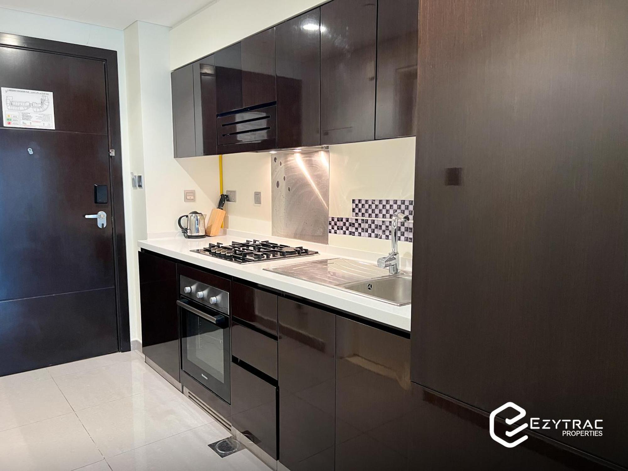 In Damac Majestine Business Bay - Ezytrac Apartment *