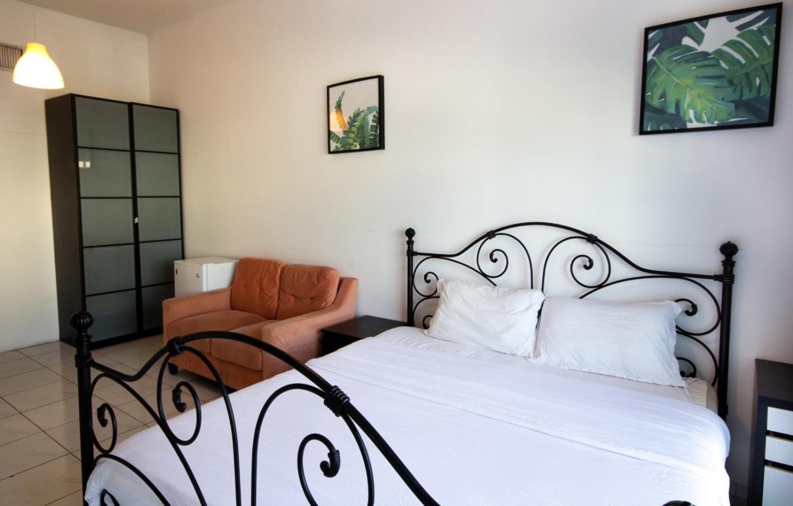 Relaxing Private In Compound Housing Near Burj Alarab 124 *