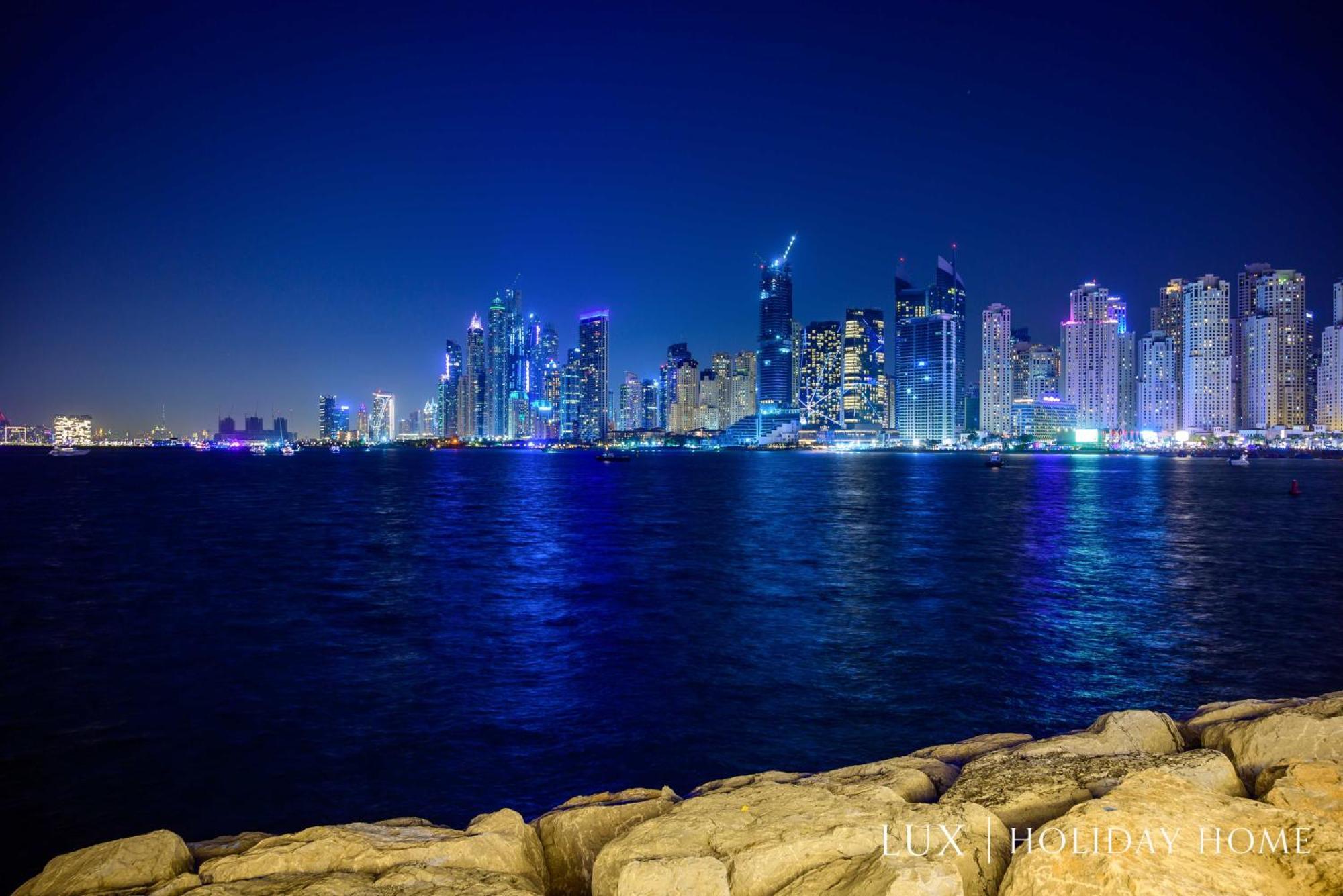 Lux Marina Promenade 2 Bedroom Prime Location Apt Dubai