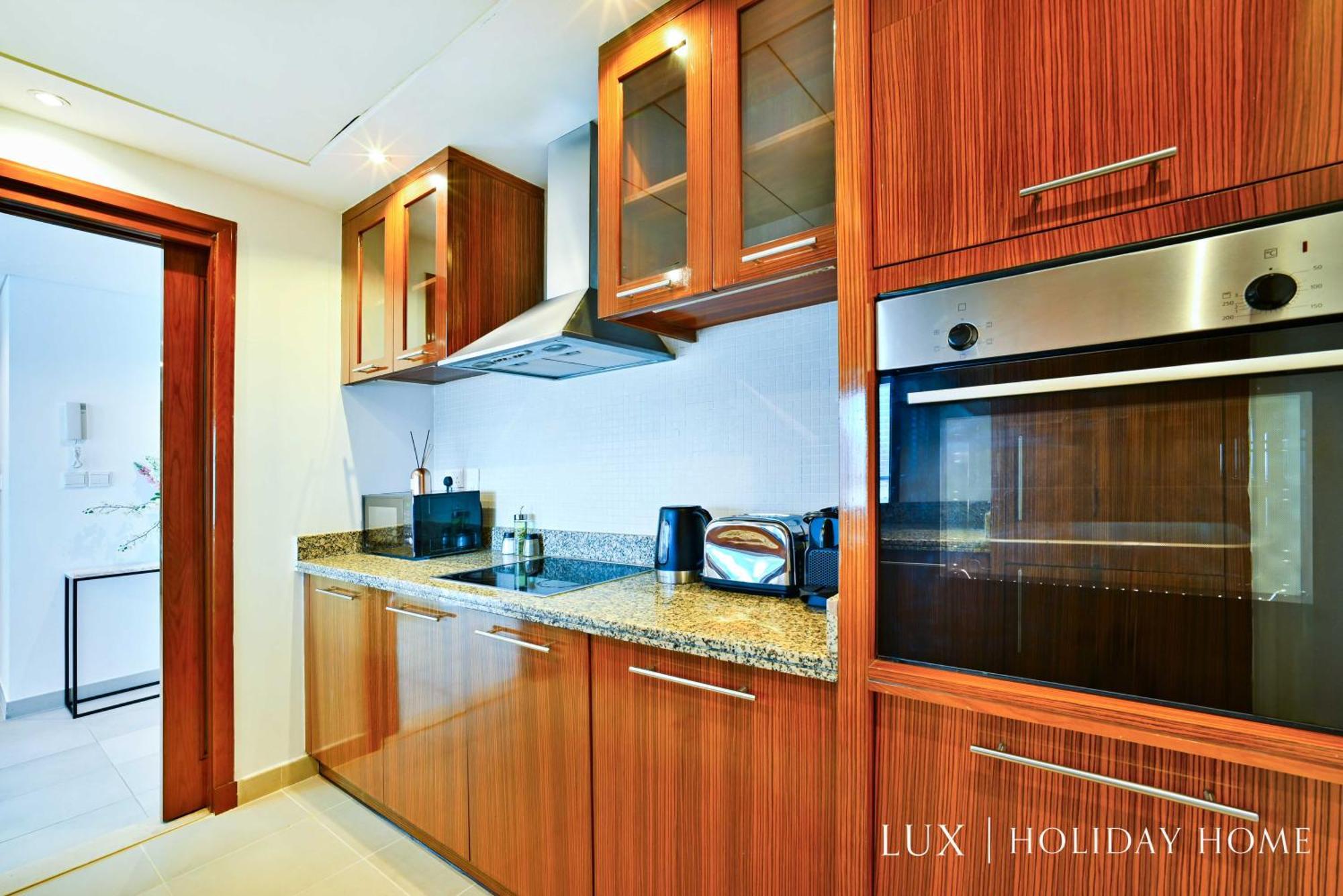 Lux Marina Promenade 2 Bedroom Prime Location Apt