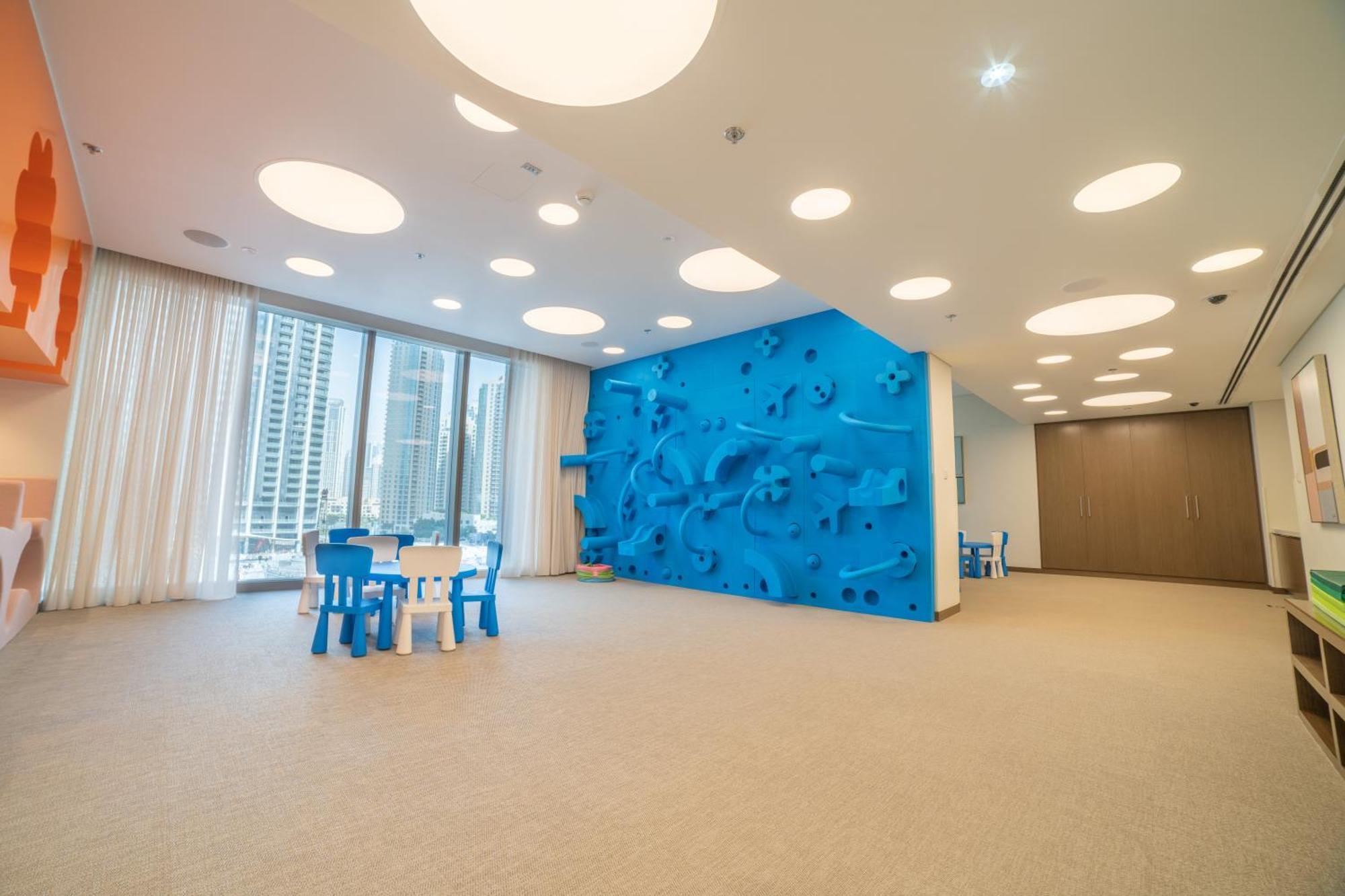 Apartment First Class 2br With Full Boulevard View