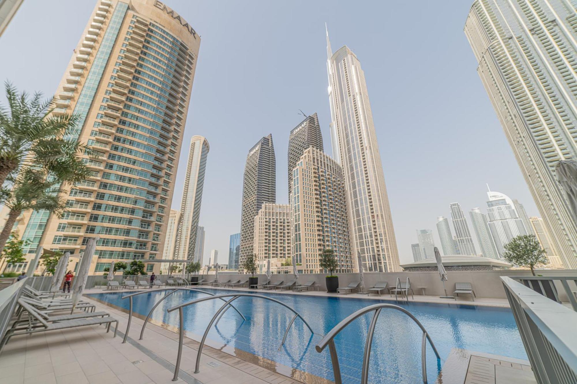First Class 2br With Full Boulevard View Apartment *