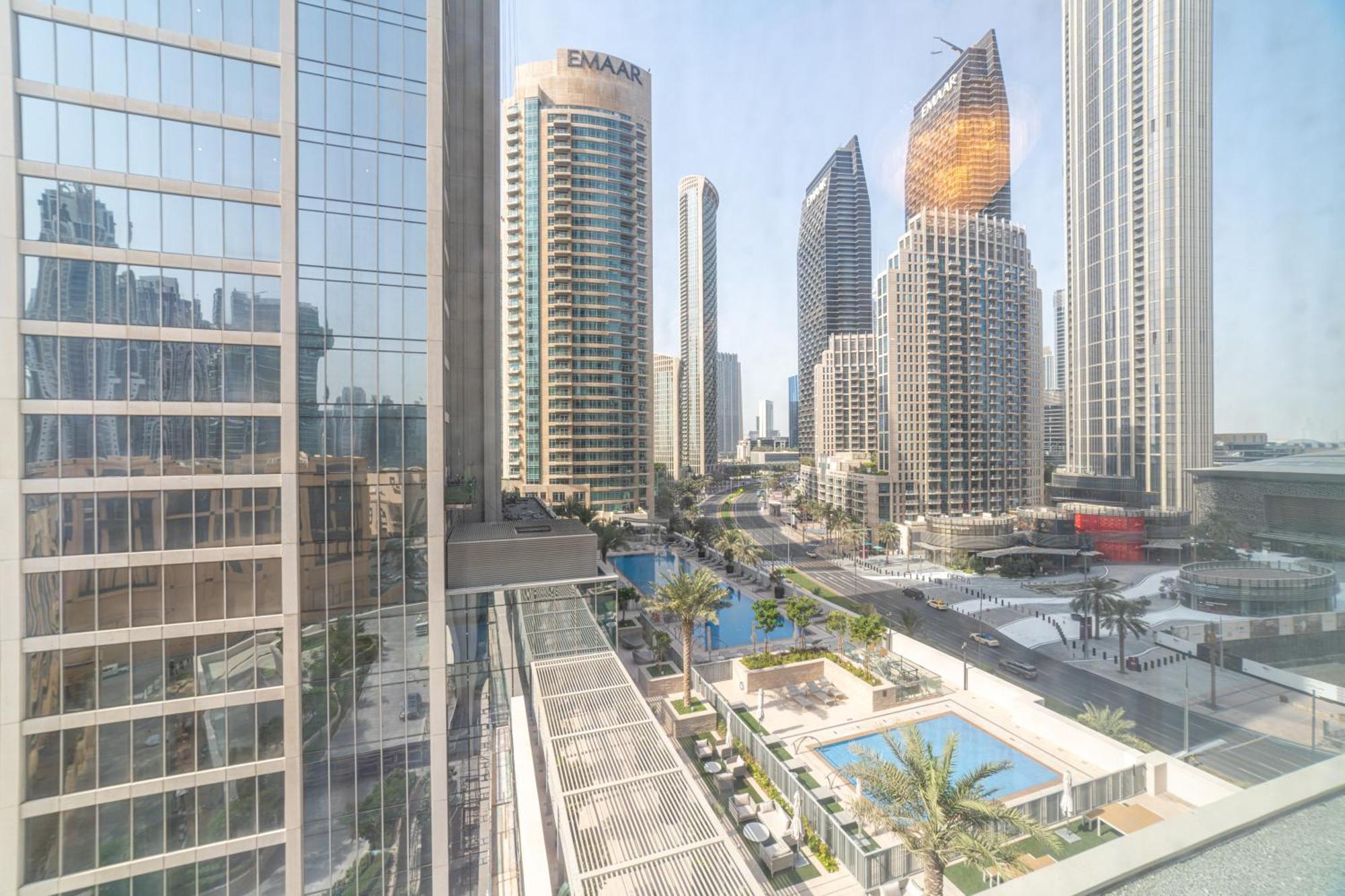 First Class 2br With Full Boulevard View Apartment *