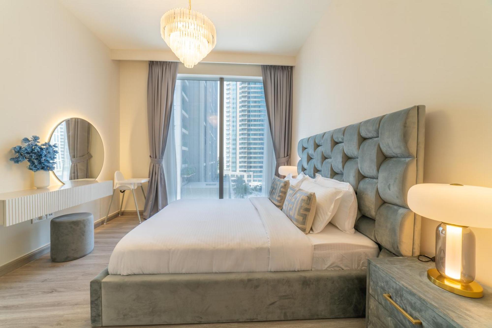 Apartment First Class 2br With Full Boulevard View