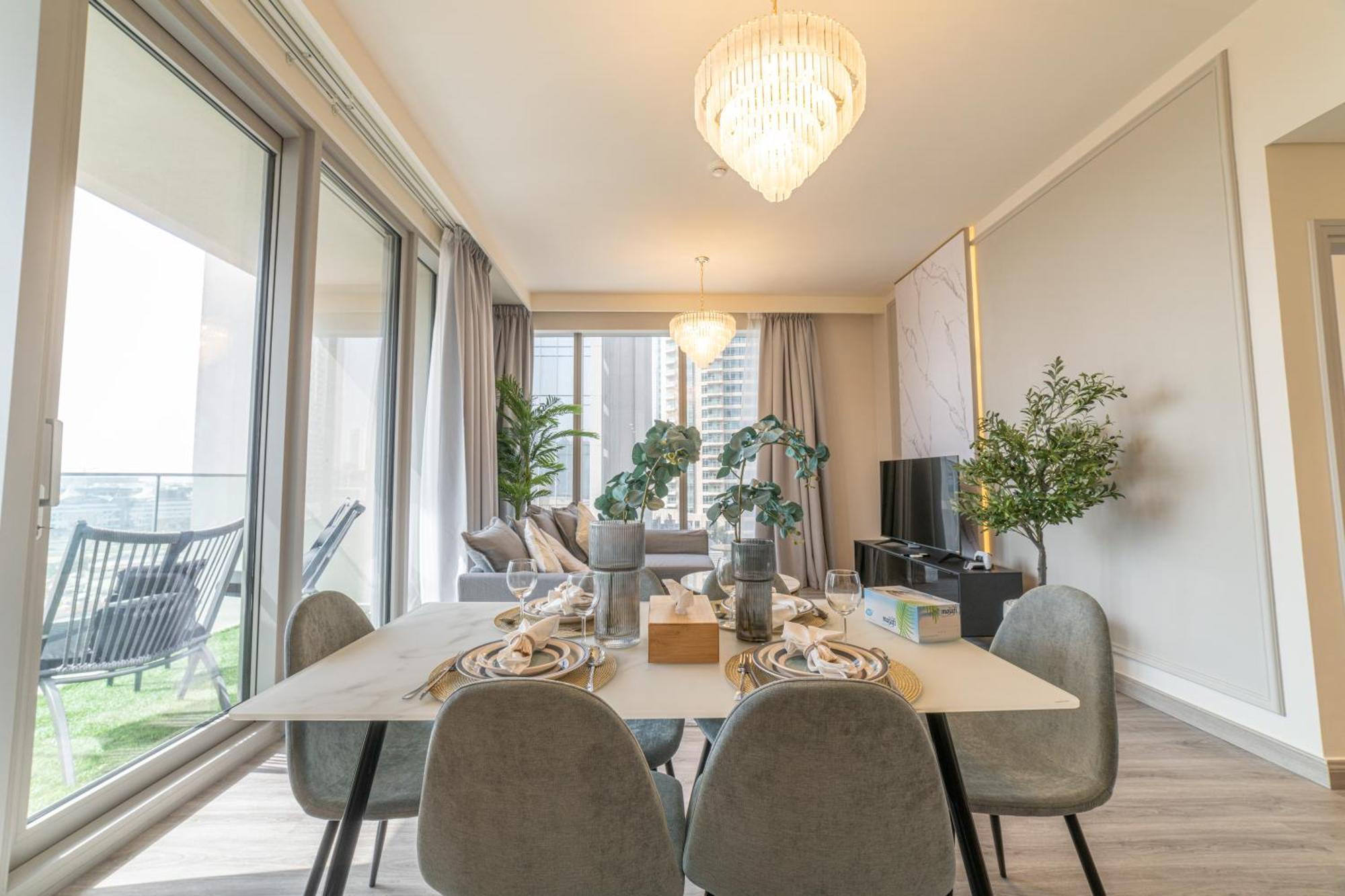 First Class 2br With Full Boulevard View Apartment