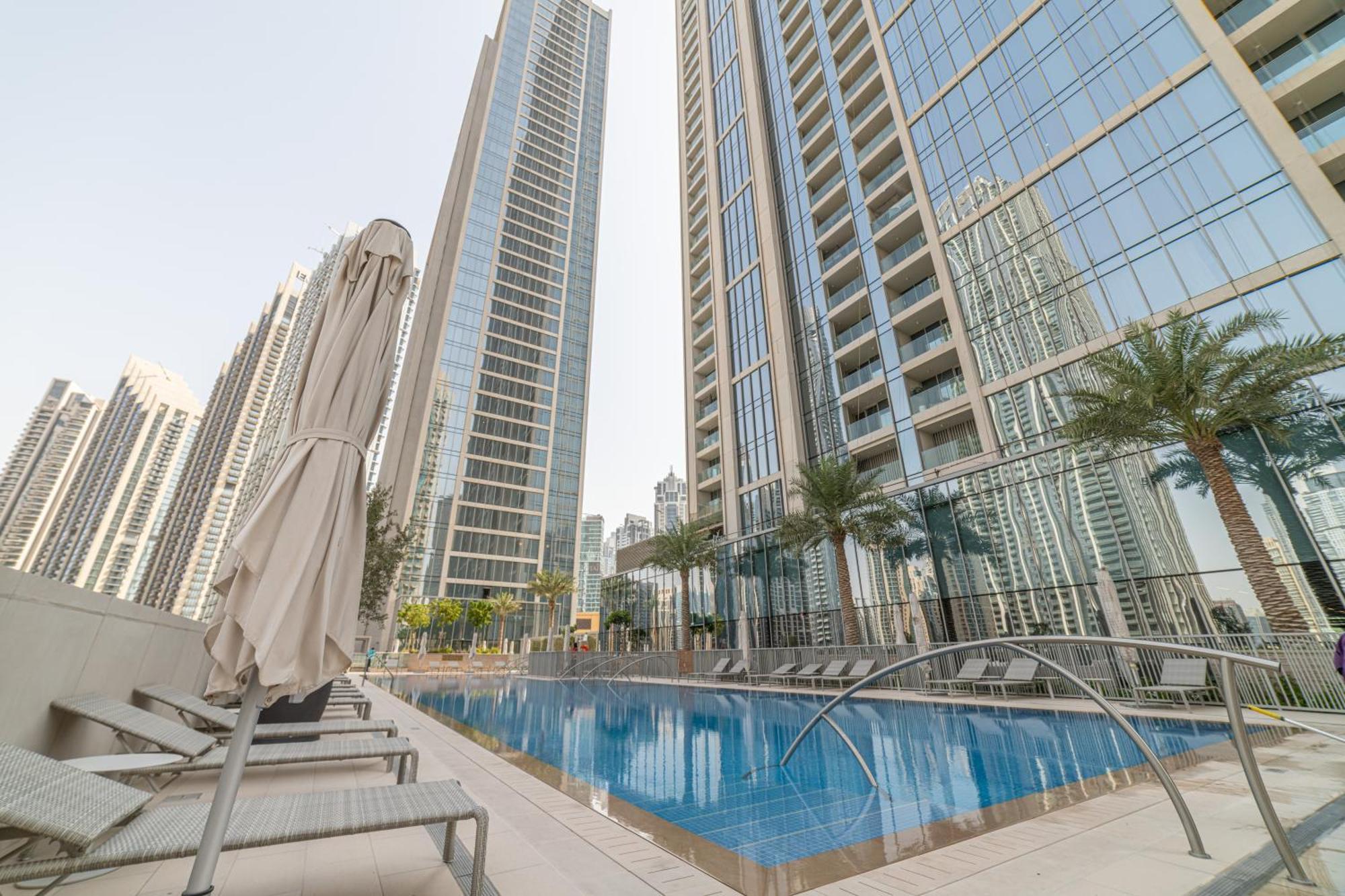 First Class 2br With Full Boulevard View *