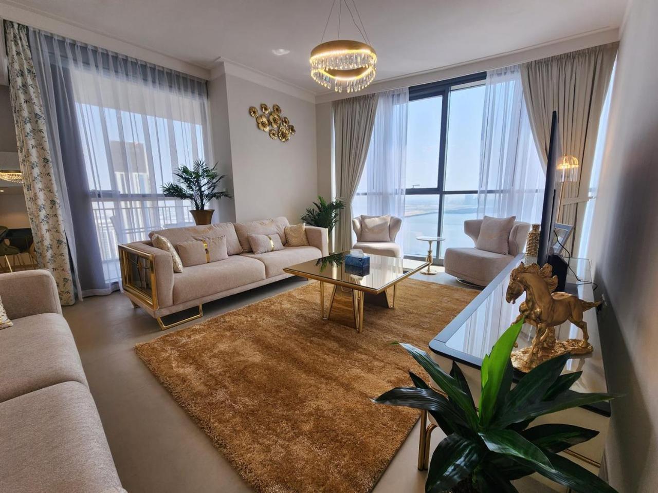 Royal Apartment