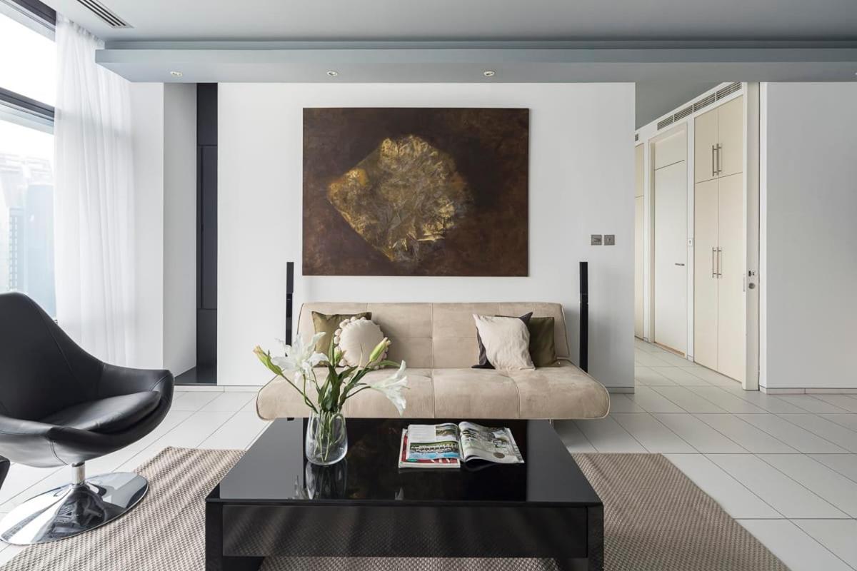 Apartment Frank Porter - Index Tower Dubai