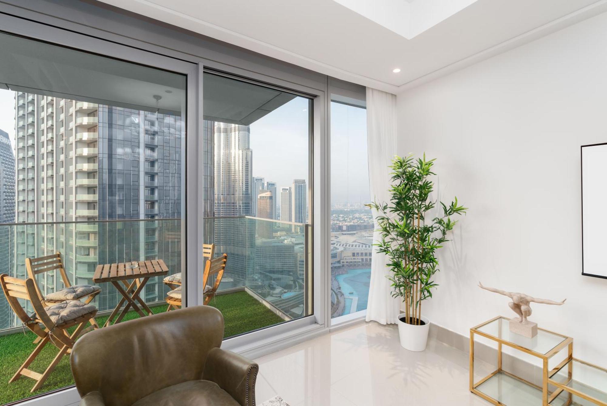Lux Opera Grand Burj Sea & Fountain View * Dubai