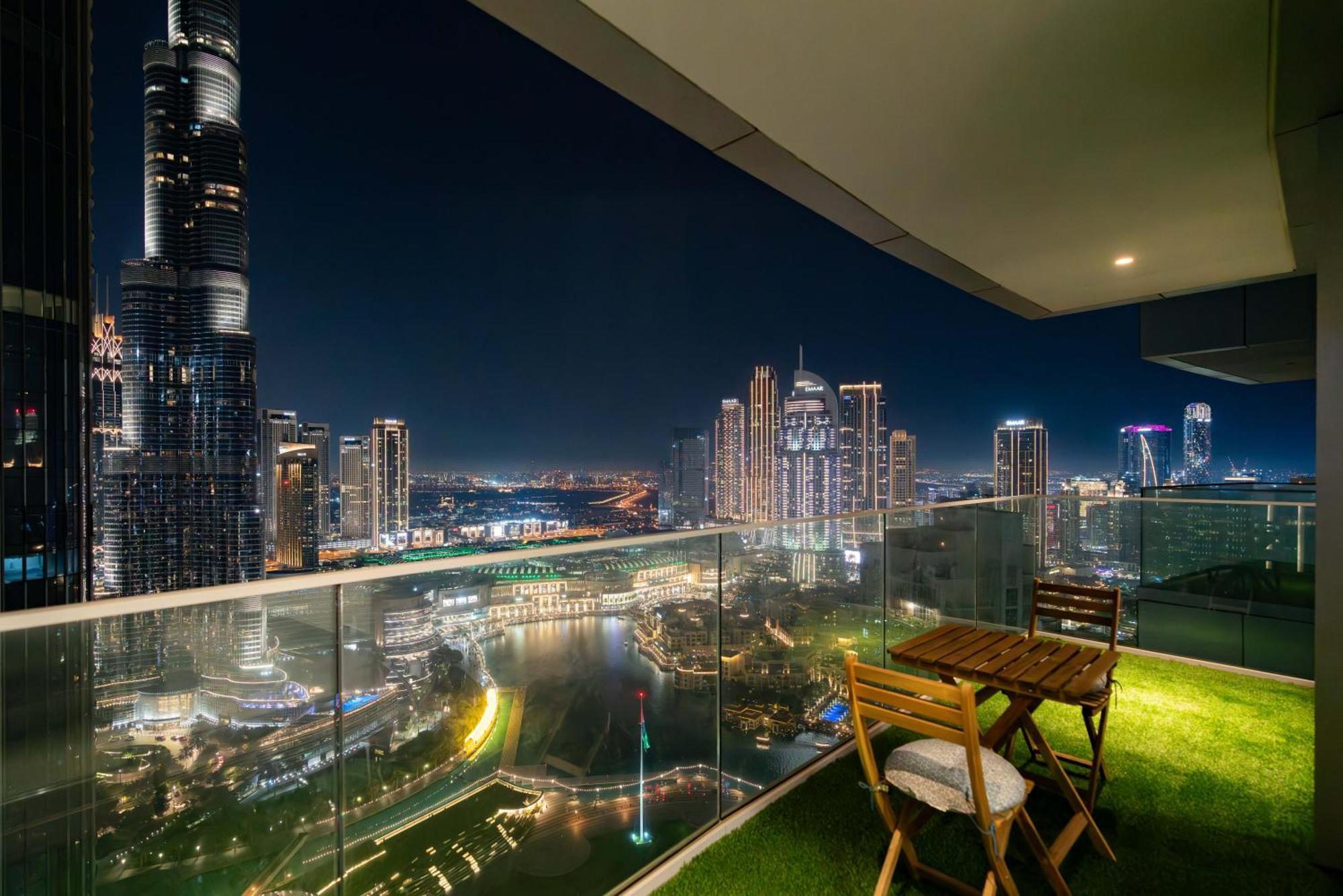 Lux Opera Grand Burj Sea & Fountain View