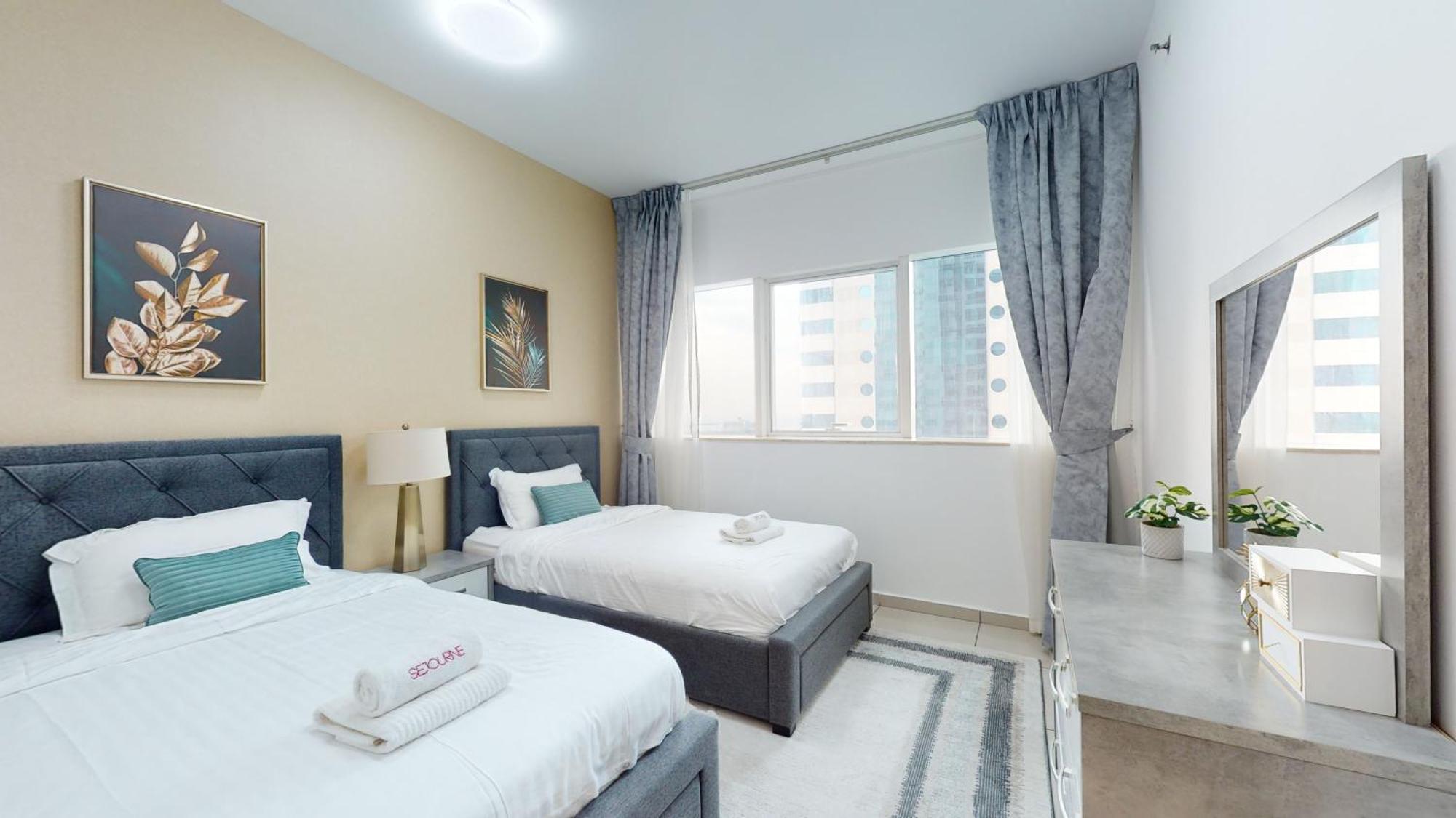 Mp12 - Luxurious 2br In Marina Pinnacle Tower Daire