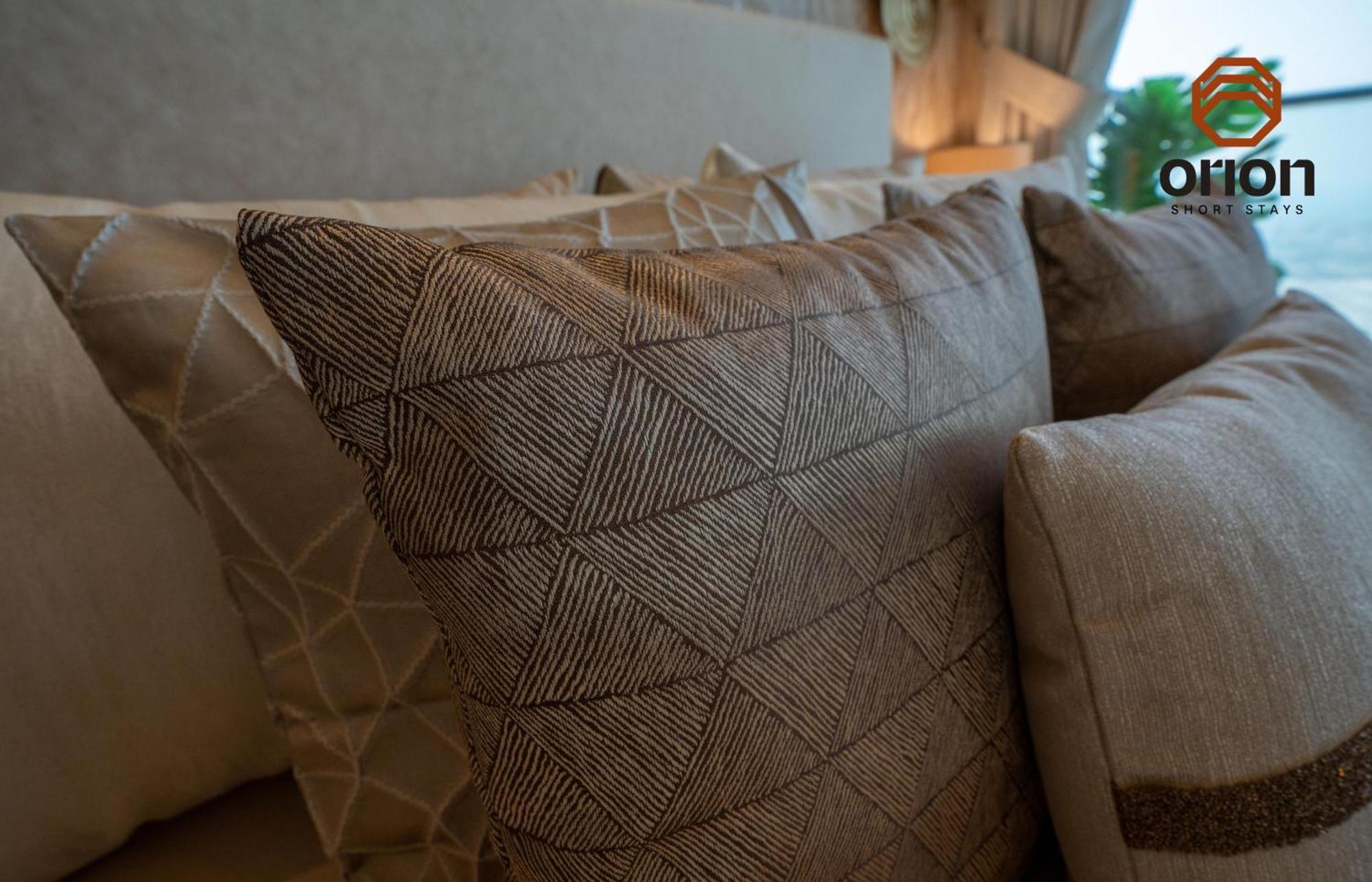 Paramount Skyline: Luxe 2-bed With Burj Views And Rooftop Oasis Apartment Dubai
