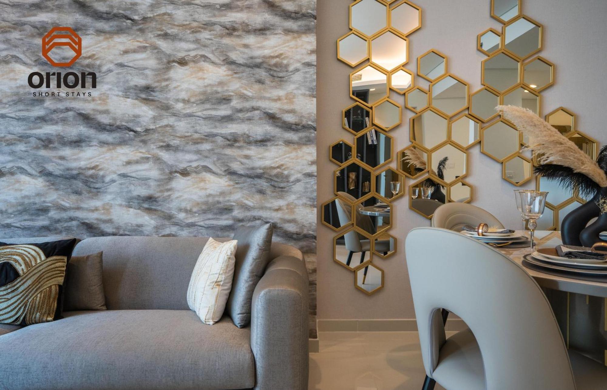 Apartment Paramount Skyline: Luxe 2-bed With Burj Views And Rooftop Oasis Dubai