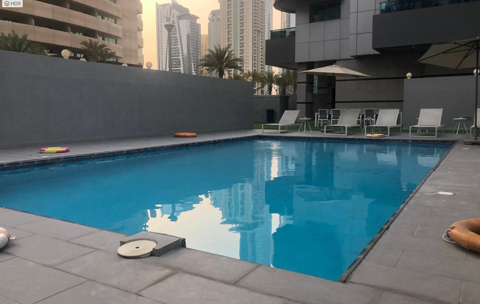 Homestay Luxury With Marina View Close To Jbr And Metro With Shared Kitchen *