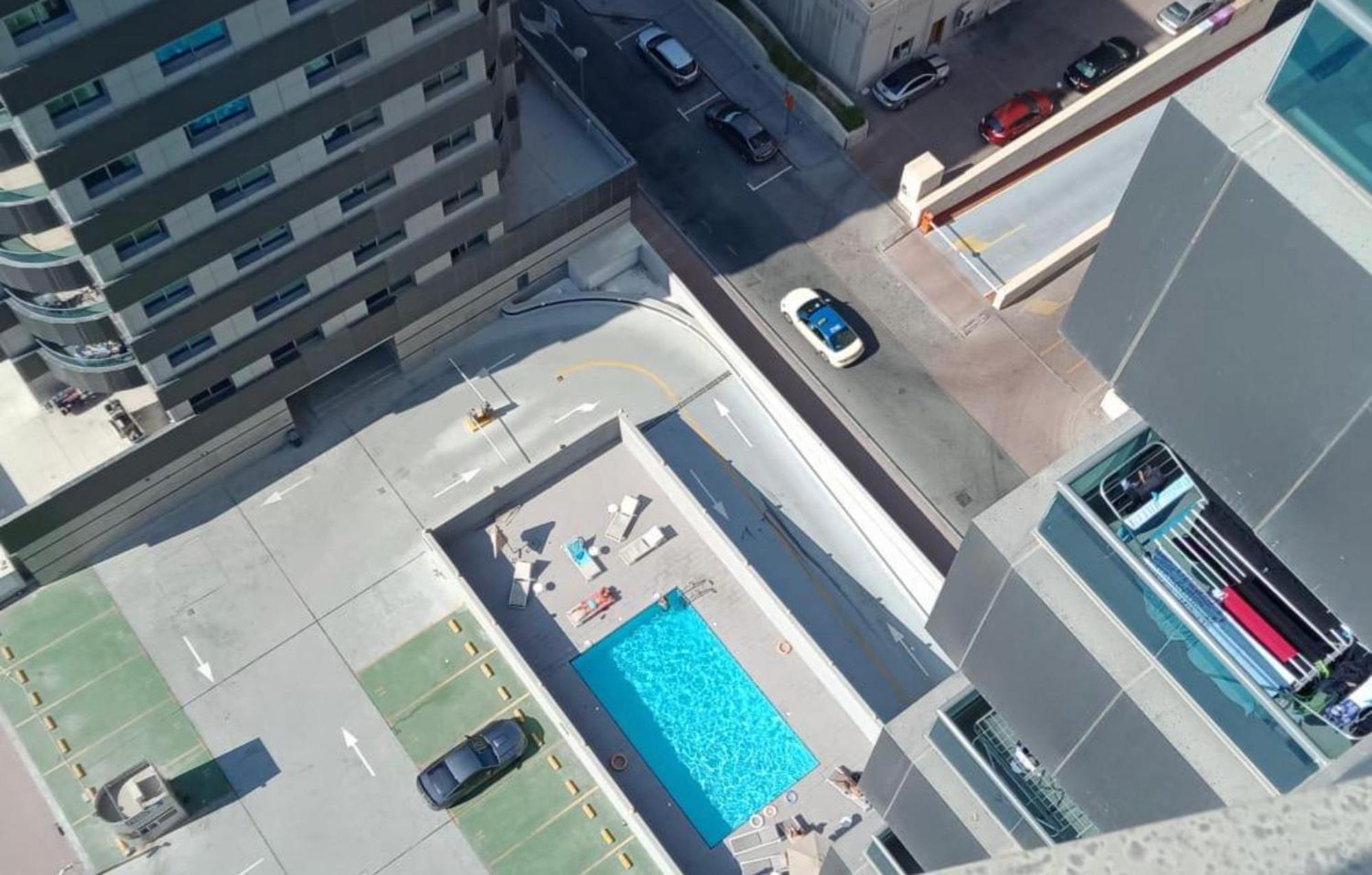 Luxury With Marina View Close To Jbr And Metro With Shared Kitchen Homestay *