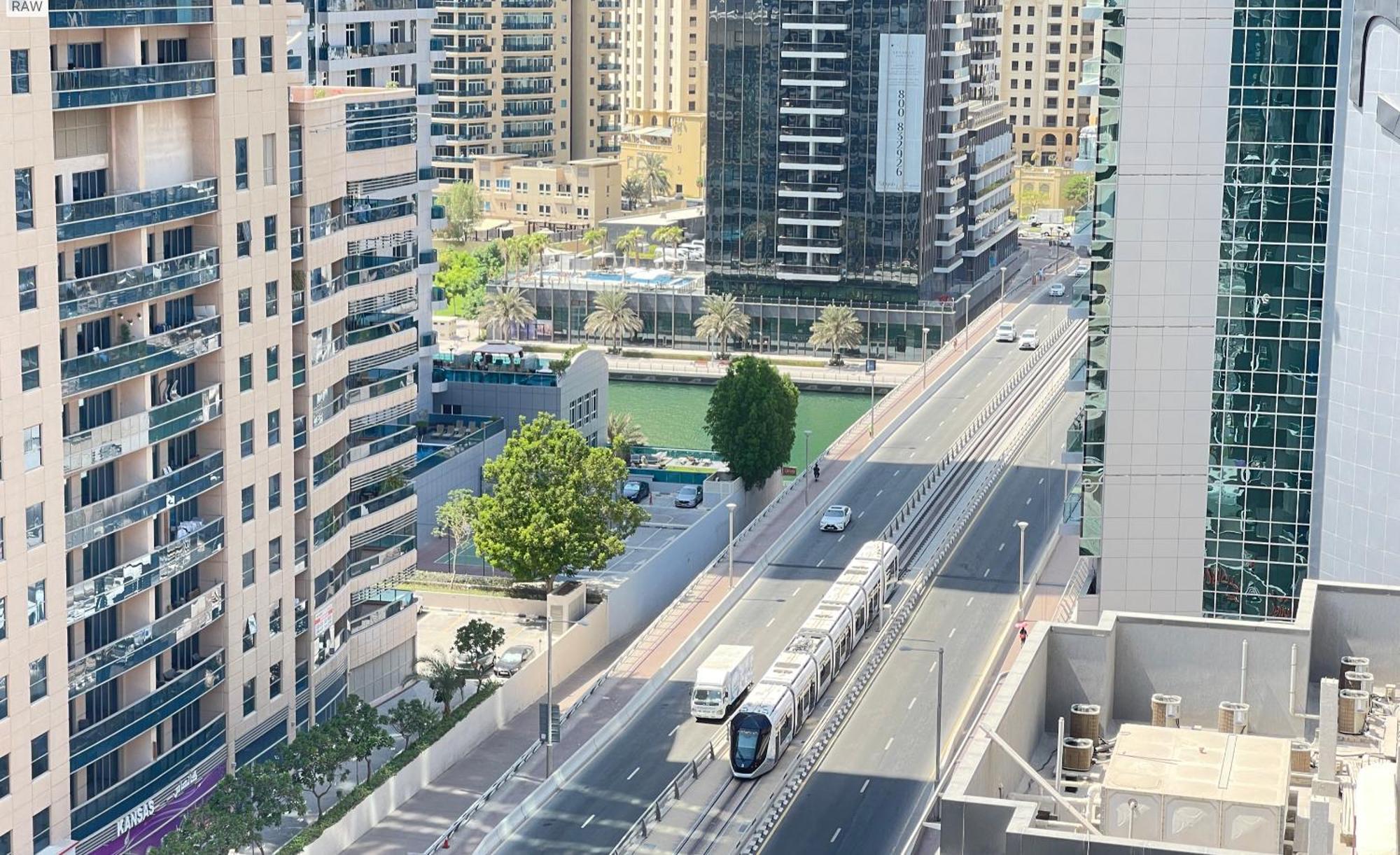 Luxury With Marina View Close To Jbr And Metro With Shared Kitchen Hospedagem domiciliar Dubai
