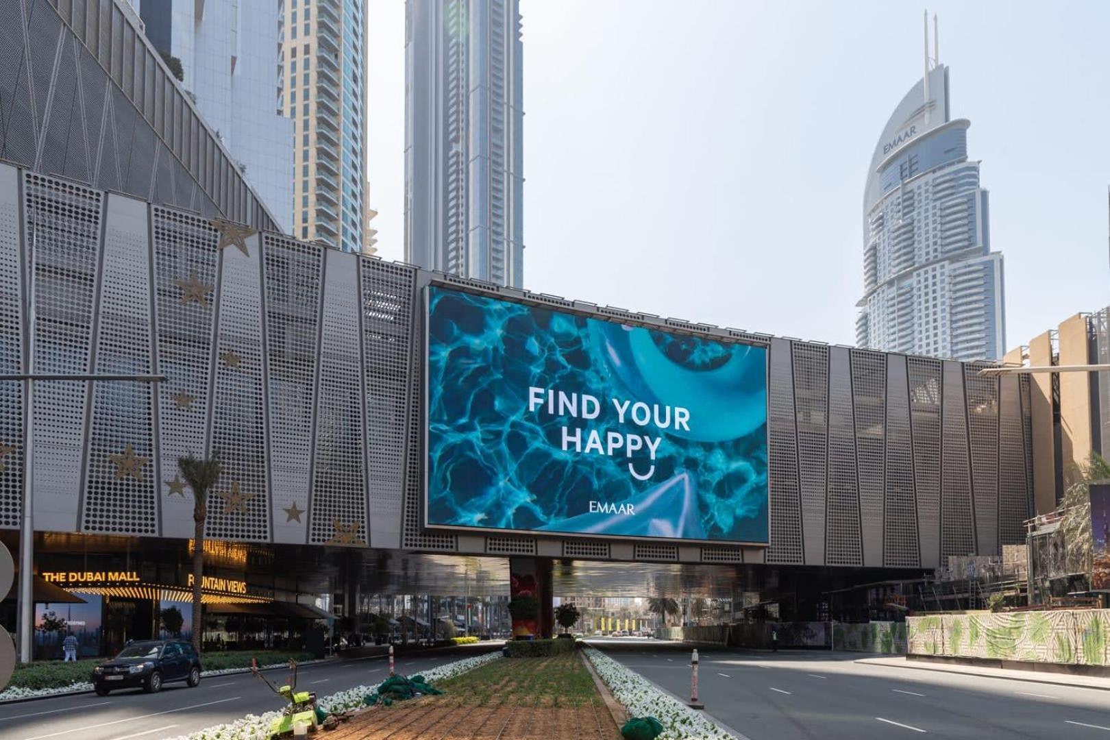 Frank Porter - Emaar Residences Fashion Avenue Apartment *