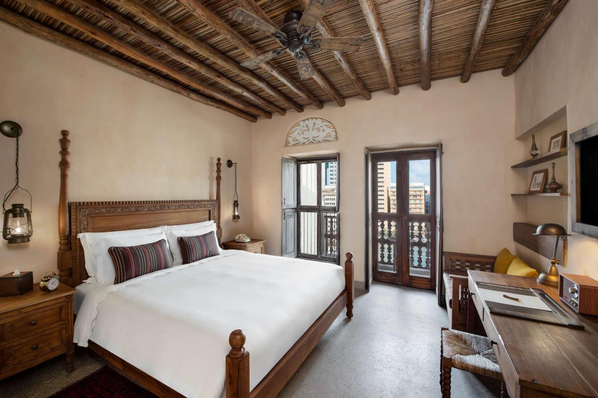 Al Seef Heritage Dubai, Curio Collection By Hilton 4*