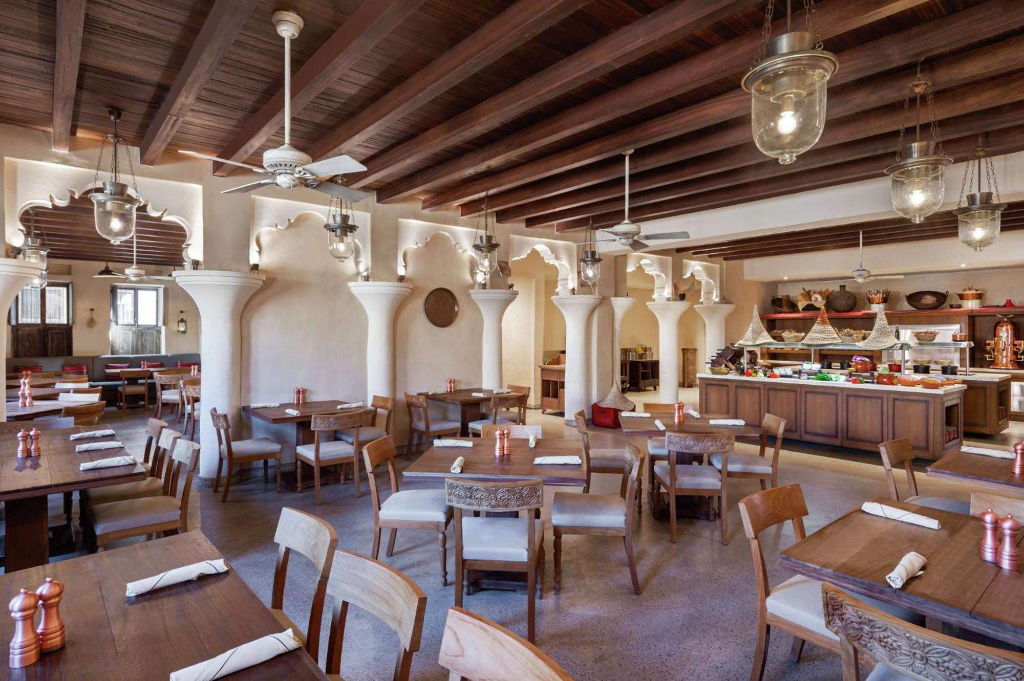 Al Seef Heritage Dubai, Curio Collection By Hilton 4* Dubai