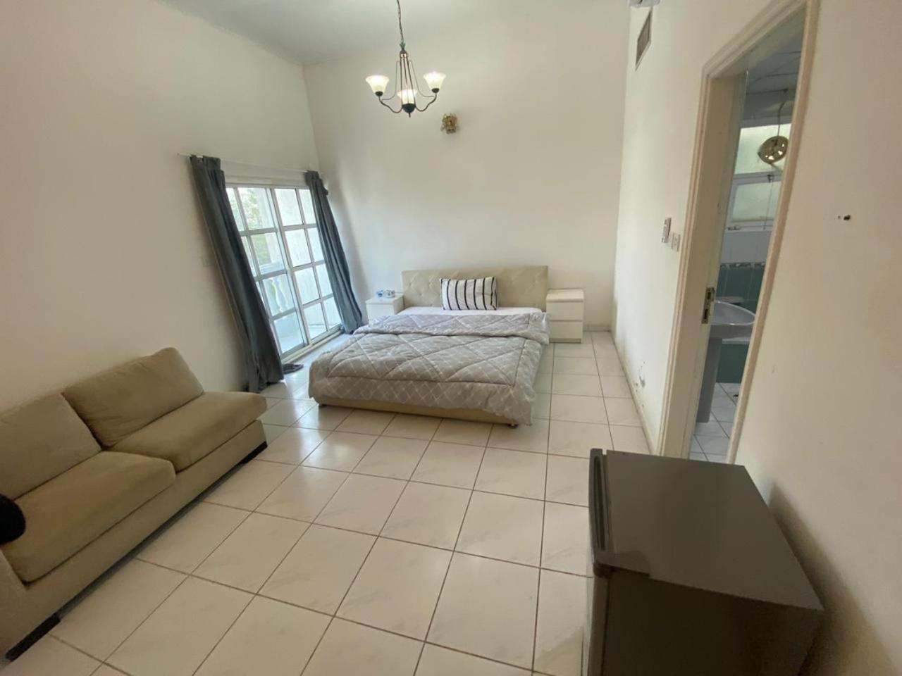 Relaxing Private In Compound Housing Near Burj Alarab 124